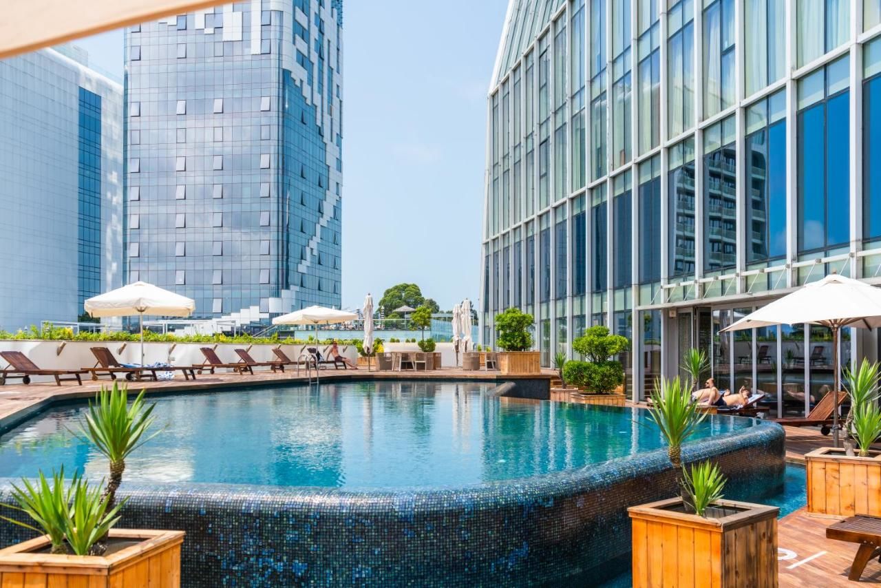 Отель Radisson Blu Hotel Batumi Батуми-15