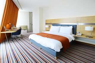 Отель Radisson Blu Hotel Batumi Батуми Улучшенный номер-2